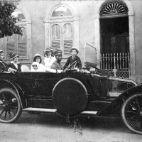 Zélia e famíiia Ferreira no carro